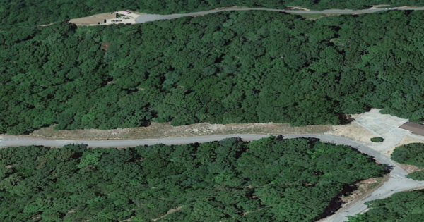 0.26 Acres in Holiday Island, AR Resort living made easy! Cochise Drive