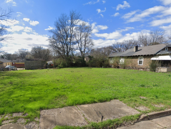 0.10 Vacant lot at 309 W Dison Ave,  in Memphis TN - Image 3