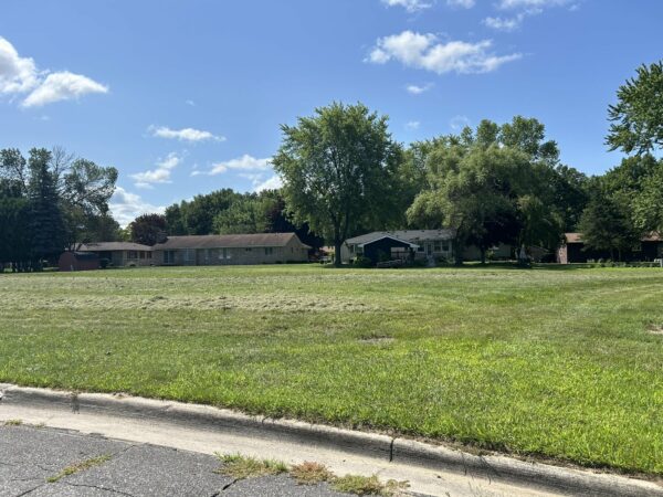 0.36 Ac at  2810 GREENBRIAR DR, Saginaw, Michigan - Image 4